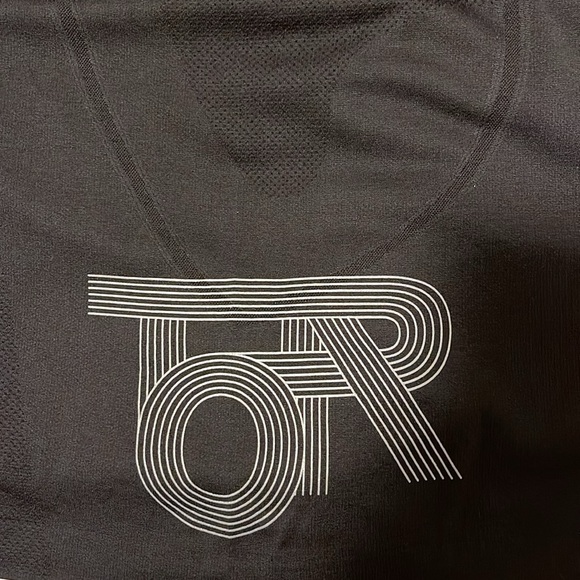 lululemon *special* Swiftly tech run tank - Picture 3 of 5